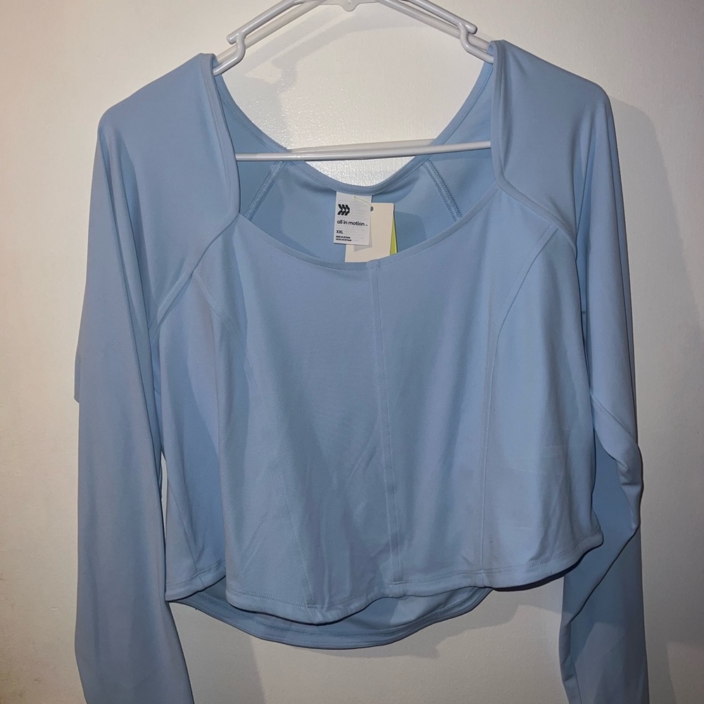 All in Motion Blue Raglan Long Sleeve Crop Blouse